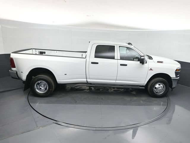 New 2026 RAM 3500 Tradesman AWD/4WD image 29