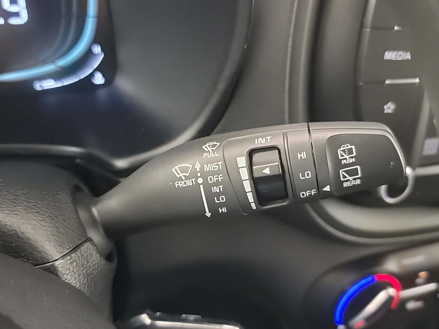 Used 2023 Kia Soul LX w/ LX Technology Package image 26