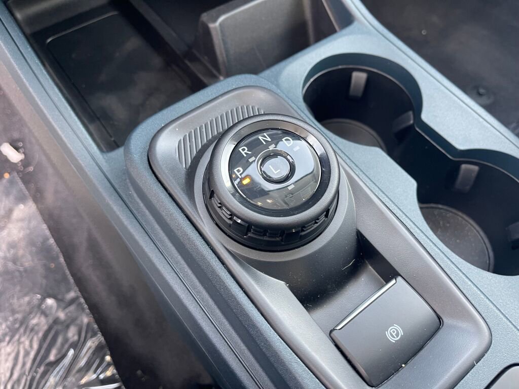 New 2025 Ford Maverick XL image 10