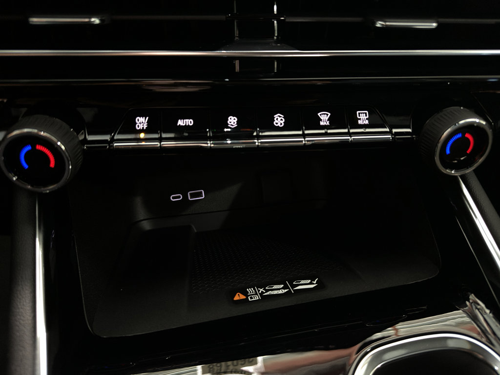 New 2026 Chevrolet Traverse LT w/ Midnight/Sport Edition image 22