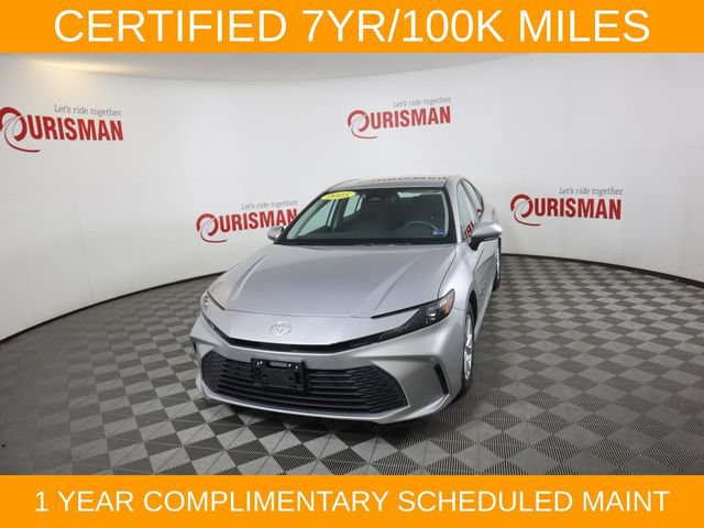 Used 2025 Toyota Camry LE w/ Convenience Package FWD image 1