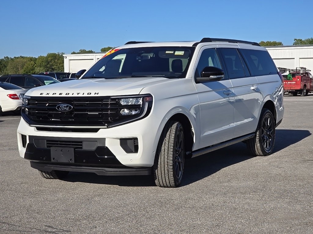 New 2025 Ford Expedition Max Platinum image 3