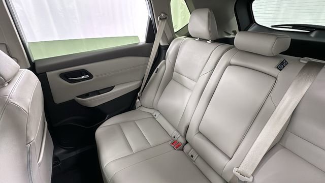 Certified 2025 Nissan Rogue SL image 14