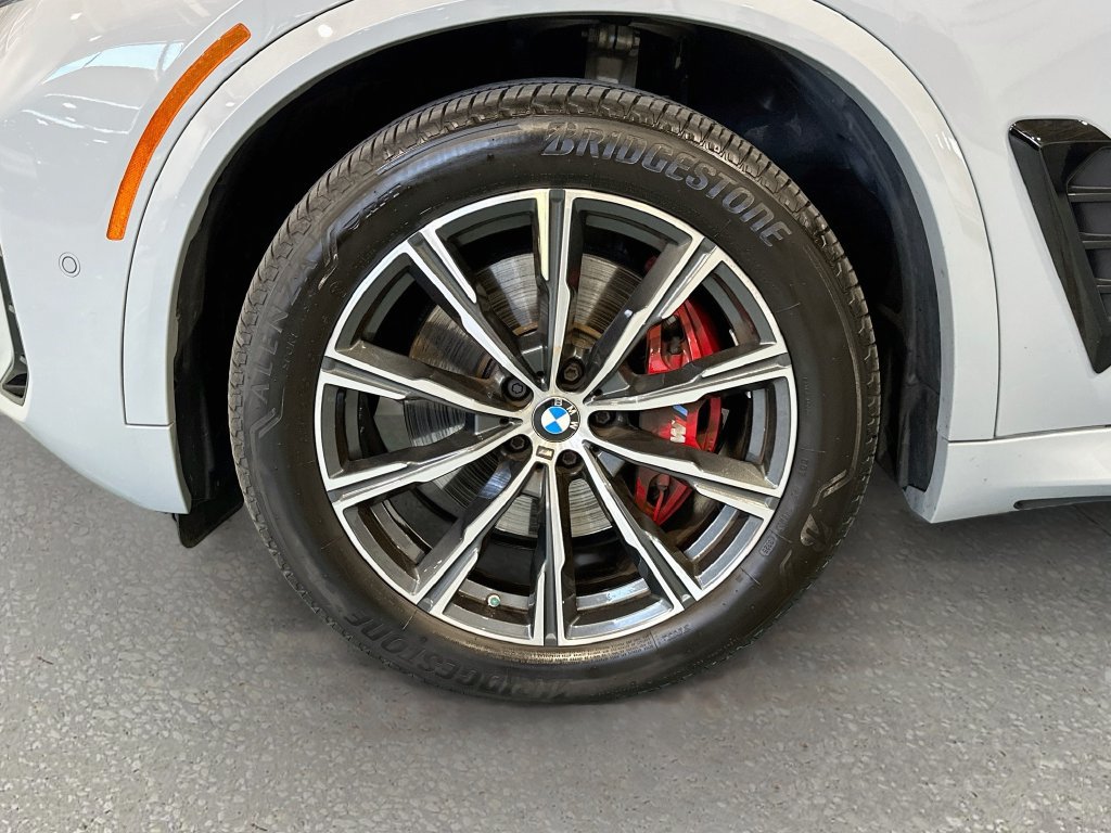 Used 2024 BMW X5 xDrive40i w/ Executive Package AWD/4WD image 32