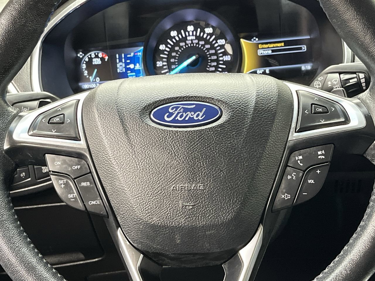 Used 2020 Ford Edge Titanium AWD/4WD image 14