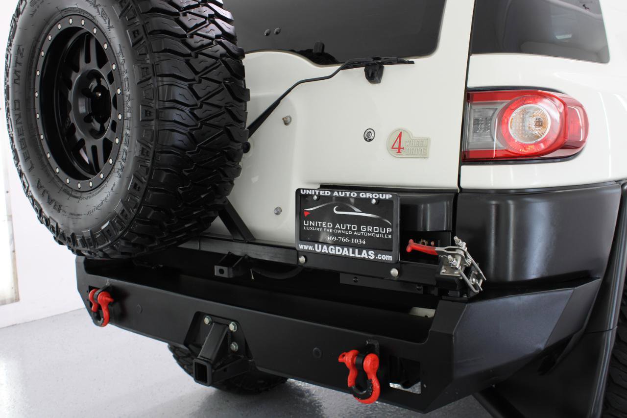 Used 2014 Toyota FJ Cruiser 4WD w/ Upgrade Package image 23