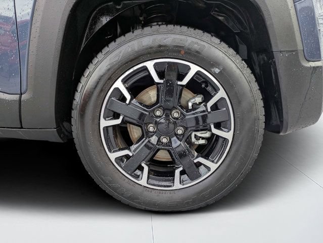 Certified 2023 Jeep Renegade Latitude w/ Sun/Sound Group AWD/4WD image 10