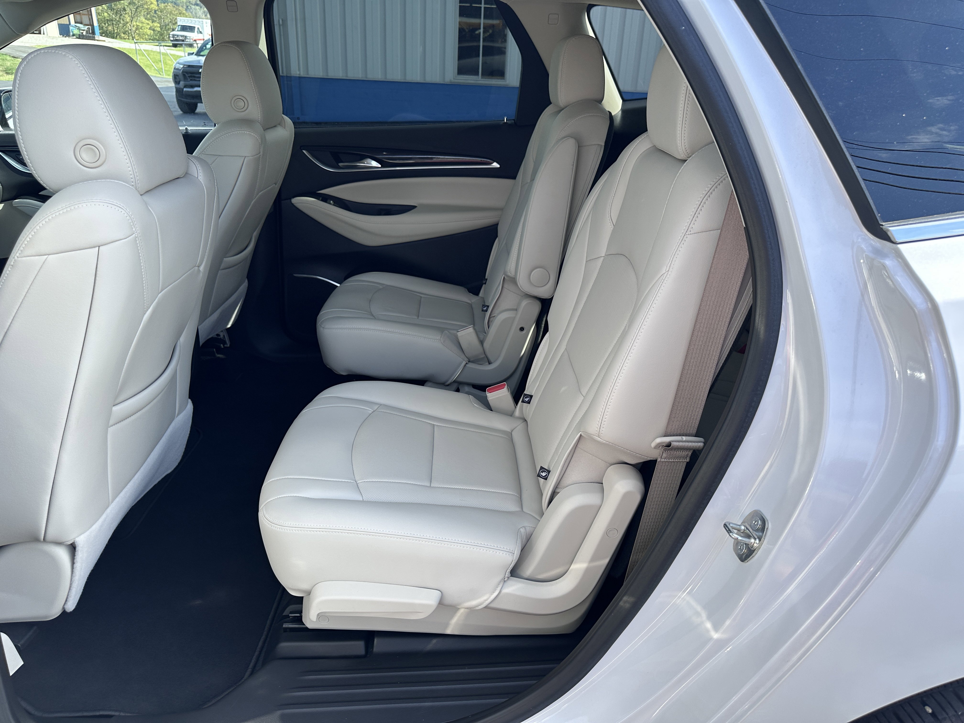 Used 2023 Buick Enclave Essence w/ Experience Buick Package image 12