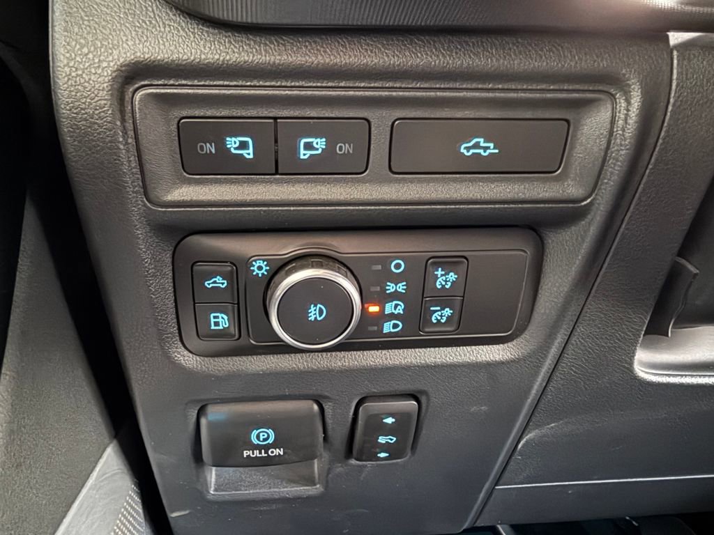 Used 2021 Ford F150 Platinum w/ Equipment Group 701A High AWD/4WD image 16