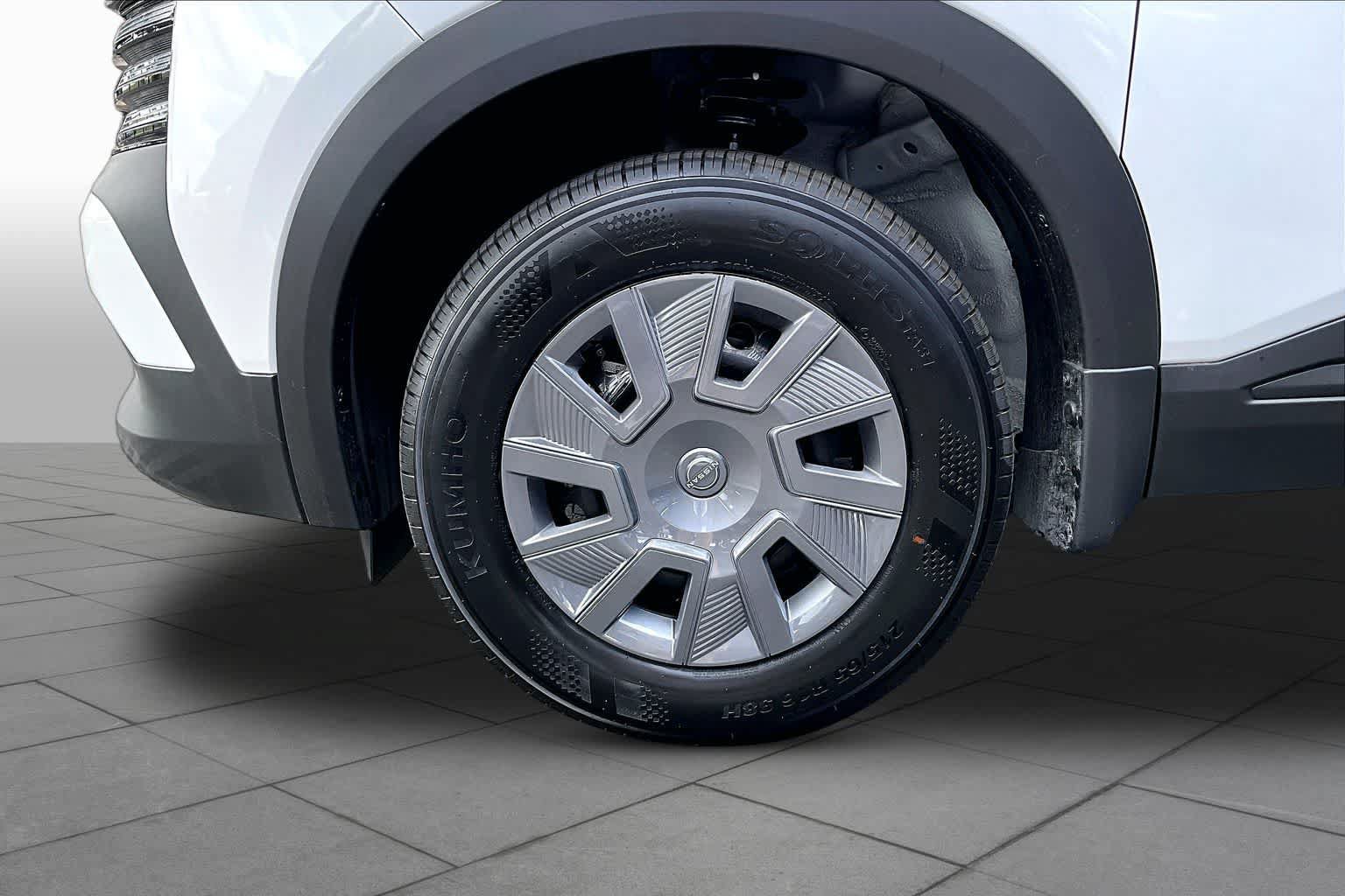 New 2026 Nissan Kicks S FWD image 11