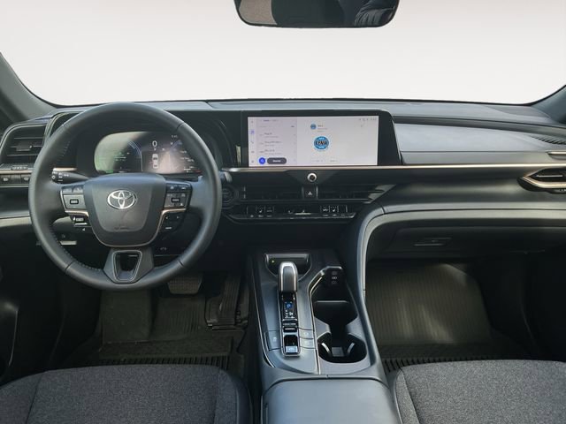 Certified 2023 Toyota Crown XLE image 10