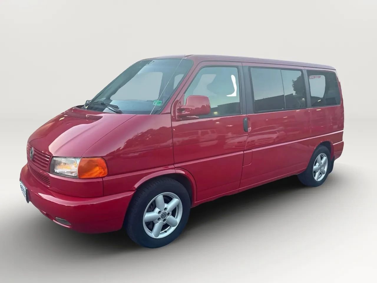 Used 2002 Volkswagen Eurovan MV image 3