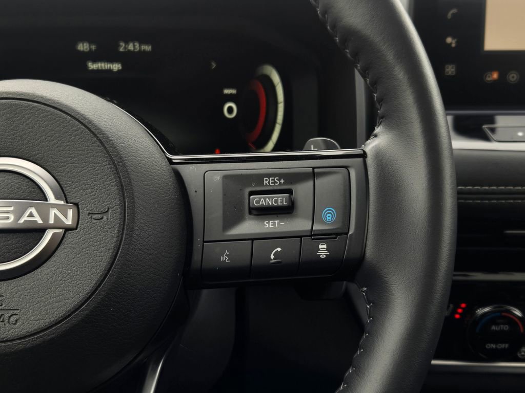 Used 2024 Nissan Rogue SL w/ SL Premium Package image 41