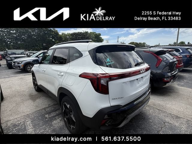 Certified 2024 Kia Seltos EX FWD image 3
