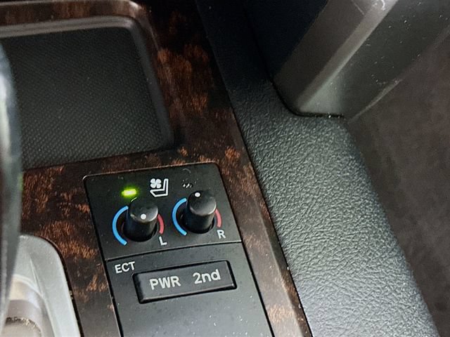 Used 2014 Toyota Land Cruiser AWD/4WD image 26