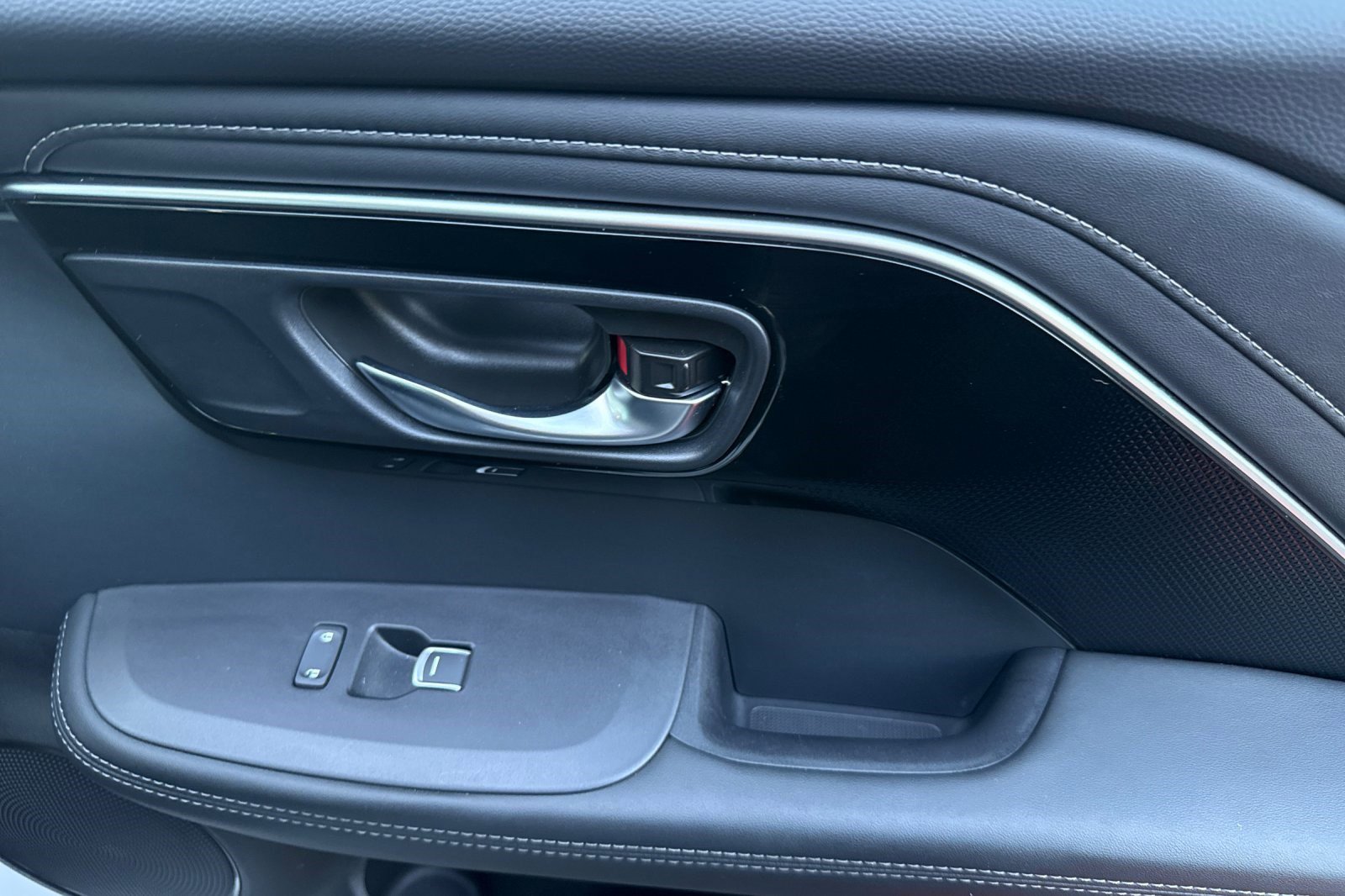 Certified 2025 Acura ADX AWD image 21