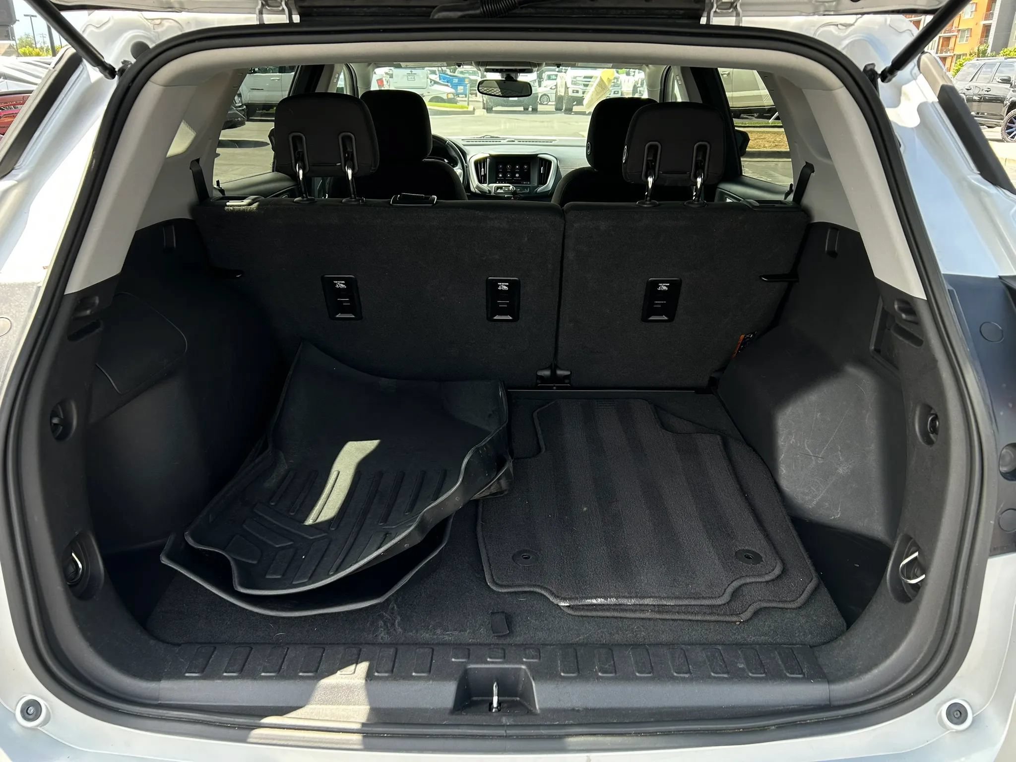 Used 2019 GMC Terrain SLE AWD/4WD image 12