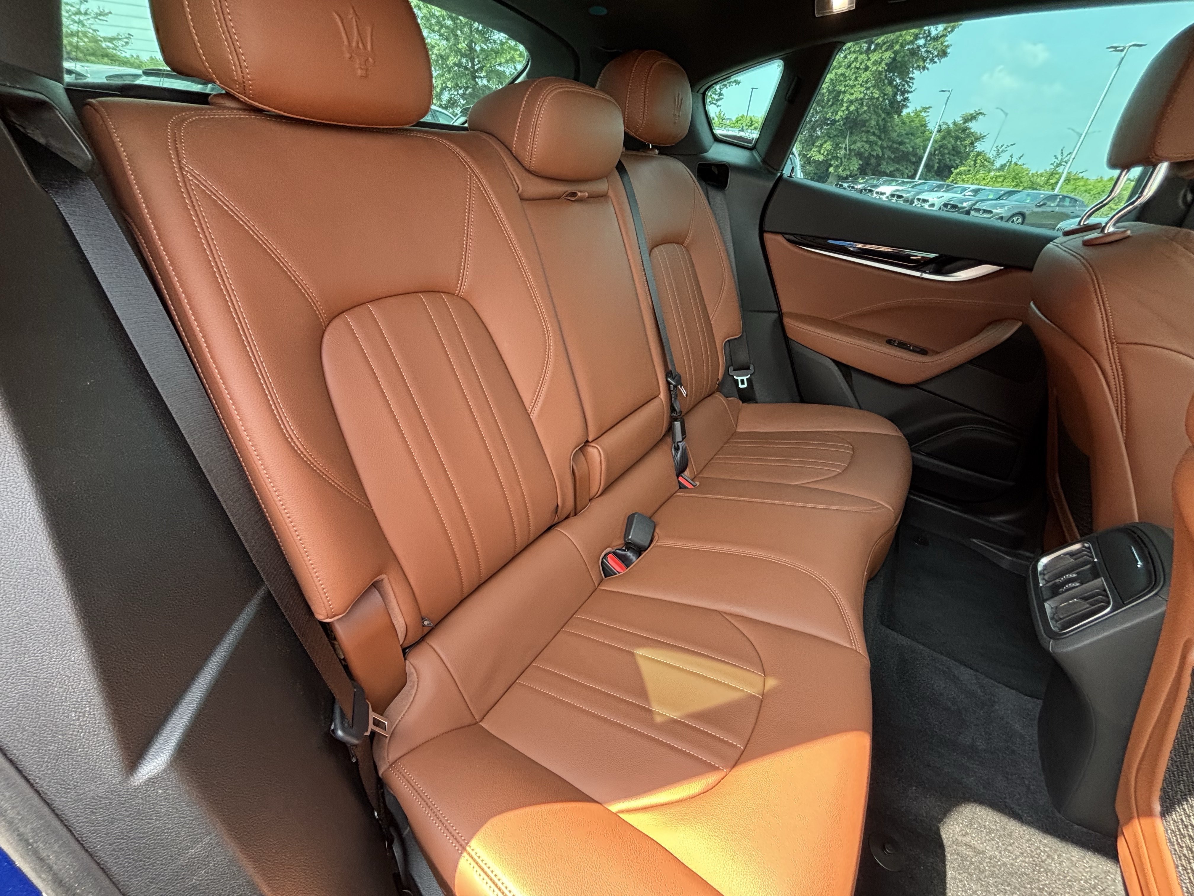 Used 2021 Maserati Levante S AWD/4WD image 40