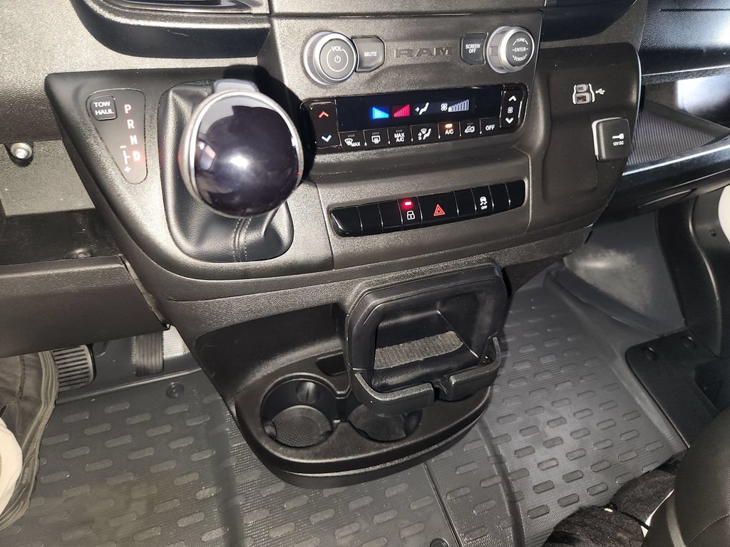 Used 2026 RAM ProMaster 2500 w/ Convenience Group FWD image 24