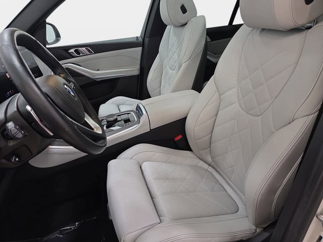 Used 2024 BMW X5 xDrive40i w/ Premium Package image 13
