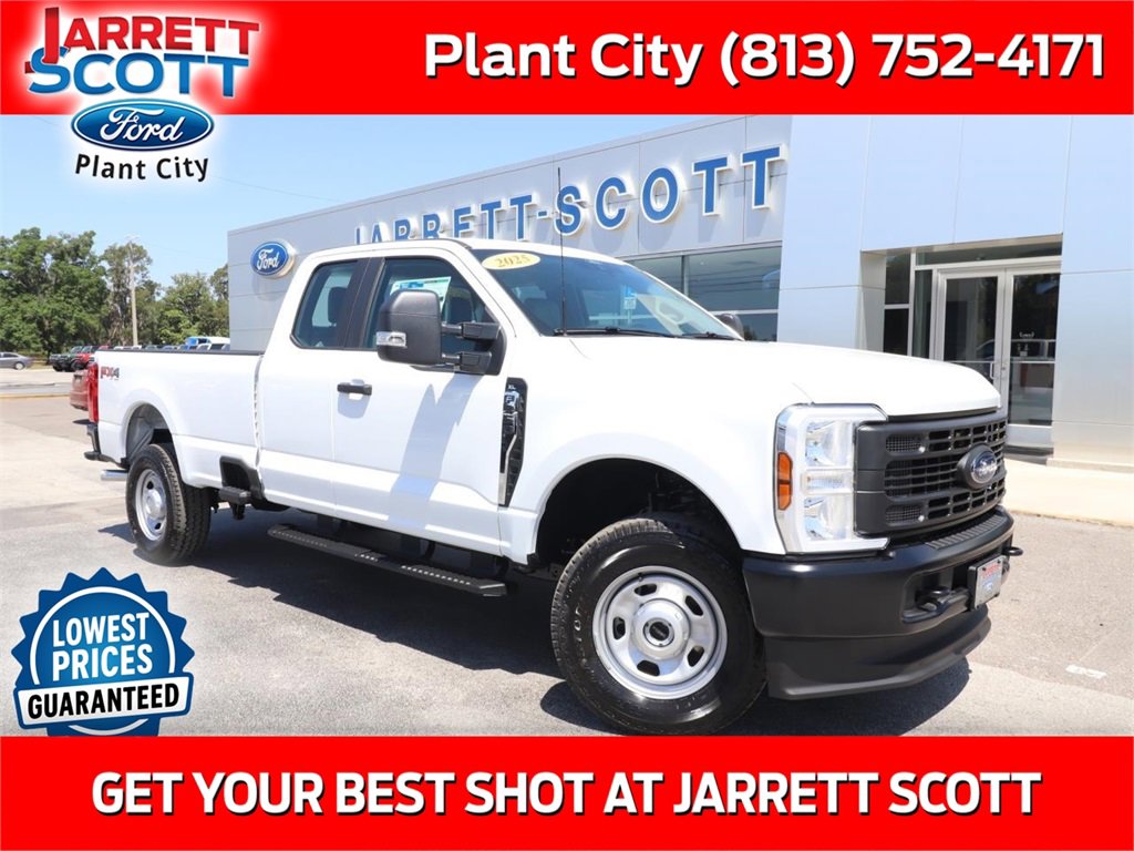 New 2025 Ford F350 XL w/ FX4 Off-Road Package