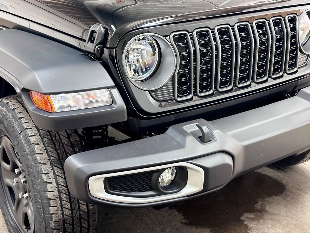 New 2026 Jeep Gladiator Sport image 12