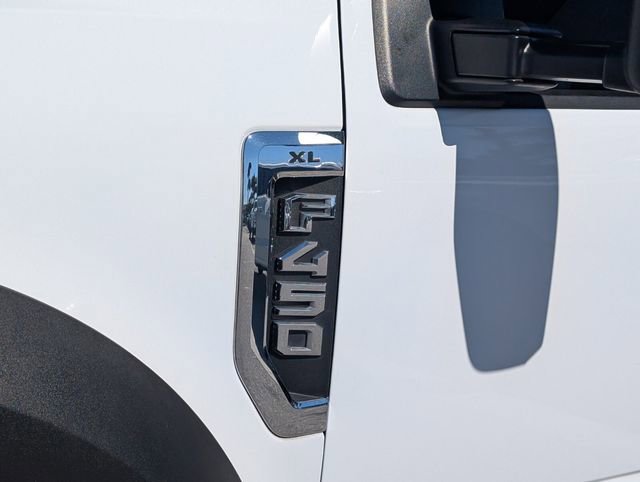 Used 2022 Ford F450 XL w/ Power Equipment Group image 5