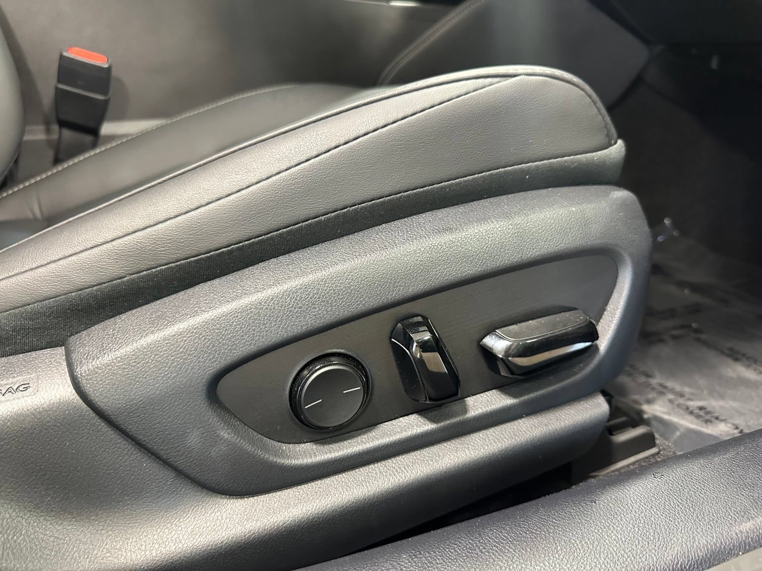 Used 2025 Lexus ES 350 w/ Premium Package FWD image 42