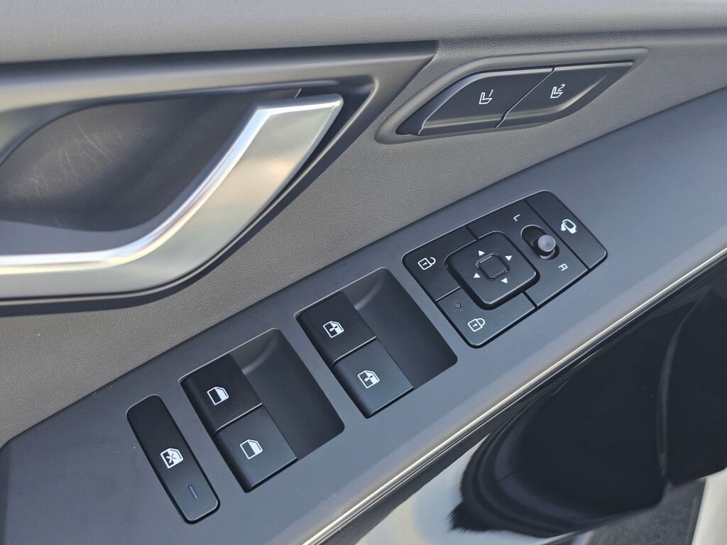 Certified 2023 Kia Niro Wave w/ Wave Preserve Package image 33