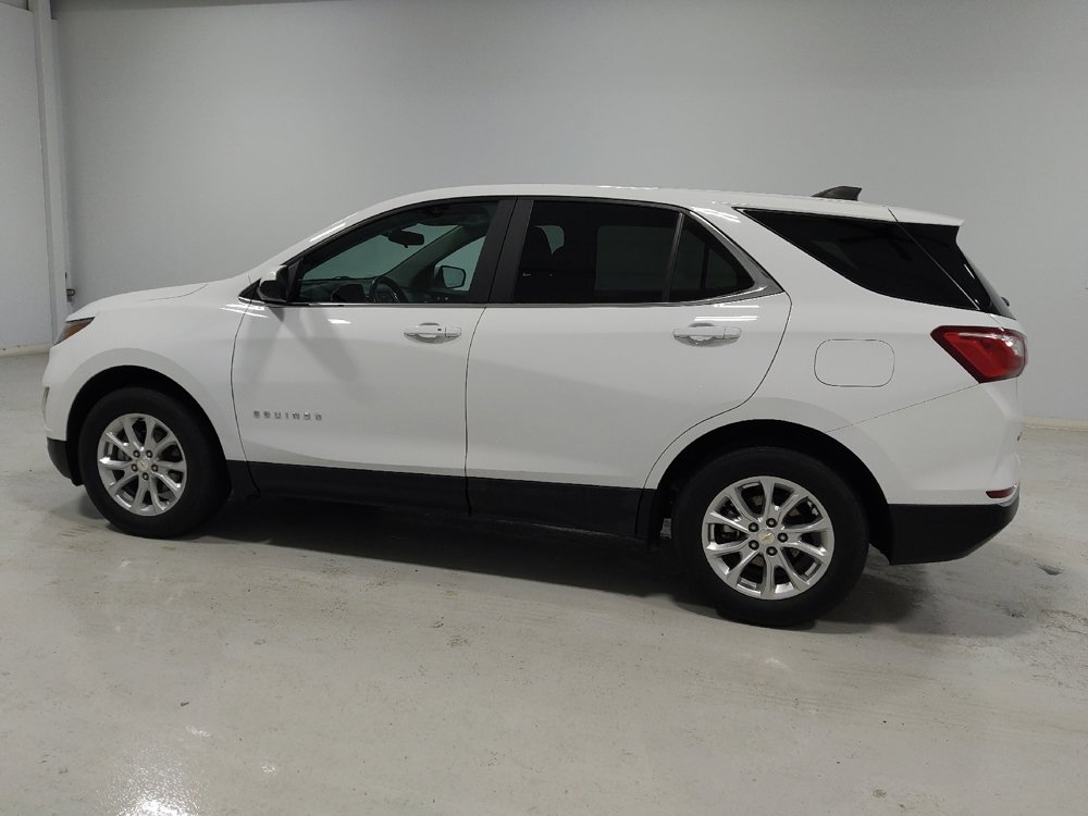 Used 2021 Chevrolet Equinox LT w/ Driver Convenience Package image 3