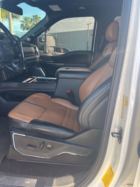 Used 2023 Ford F450 Platinum w/ FX4 Off-Road Package AWD/4WD image 8