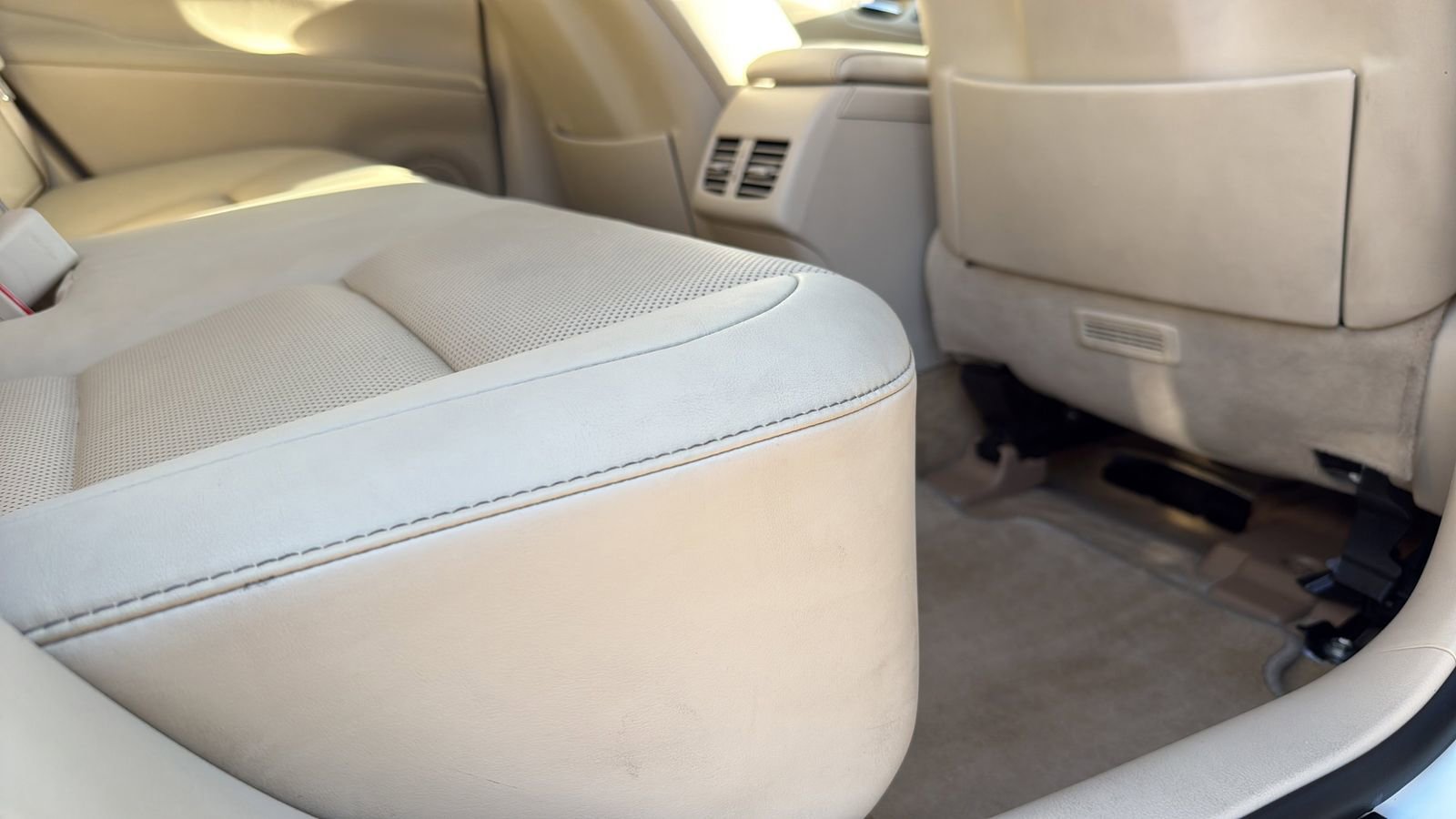 Used 2015 Lexus ES 350 w/ Premium Package FWD image 24