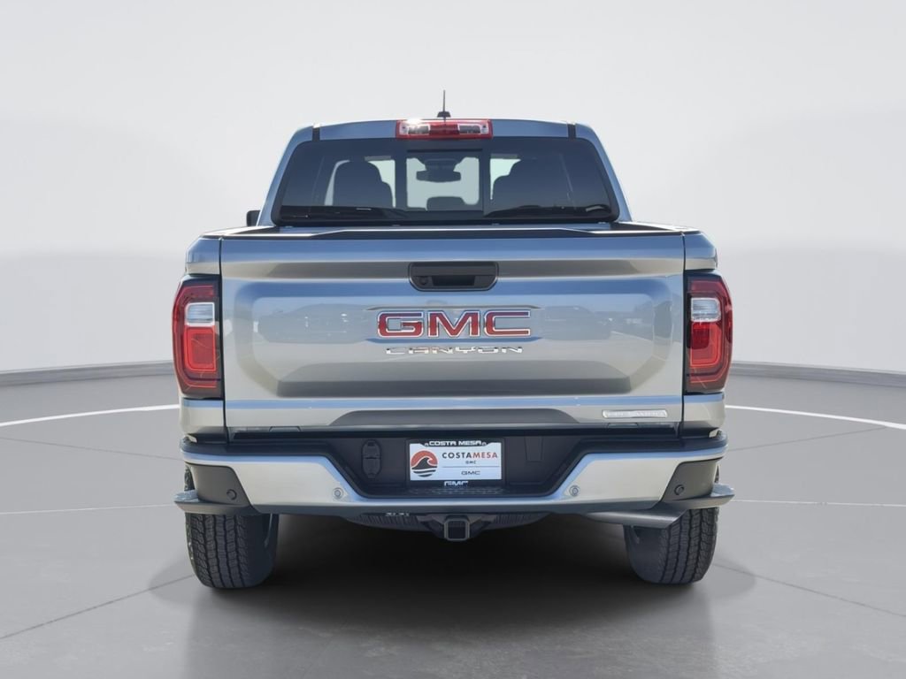 New 2026 GMC Canyon Elevation image 4