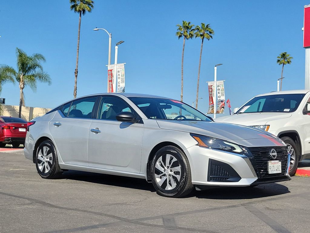 Certified 2025 Nissan Altima 2.5 S image 2