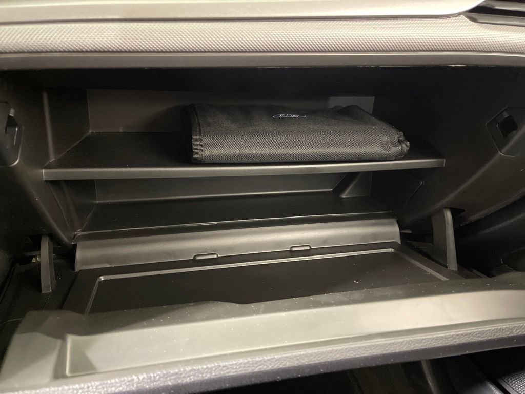 Used 2020 Ford Fusion SE image 27