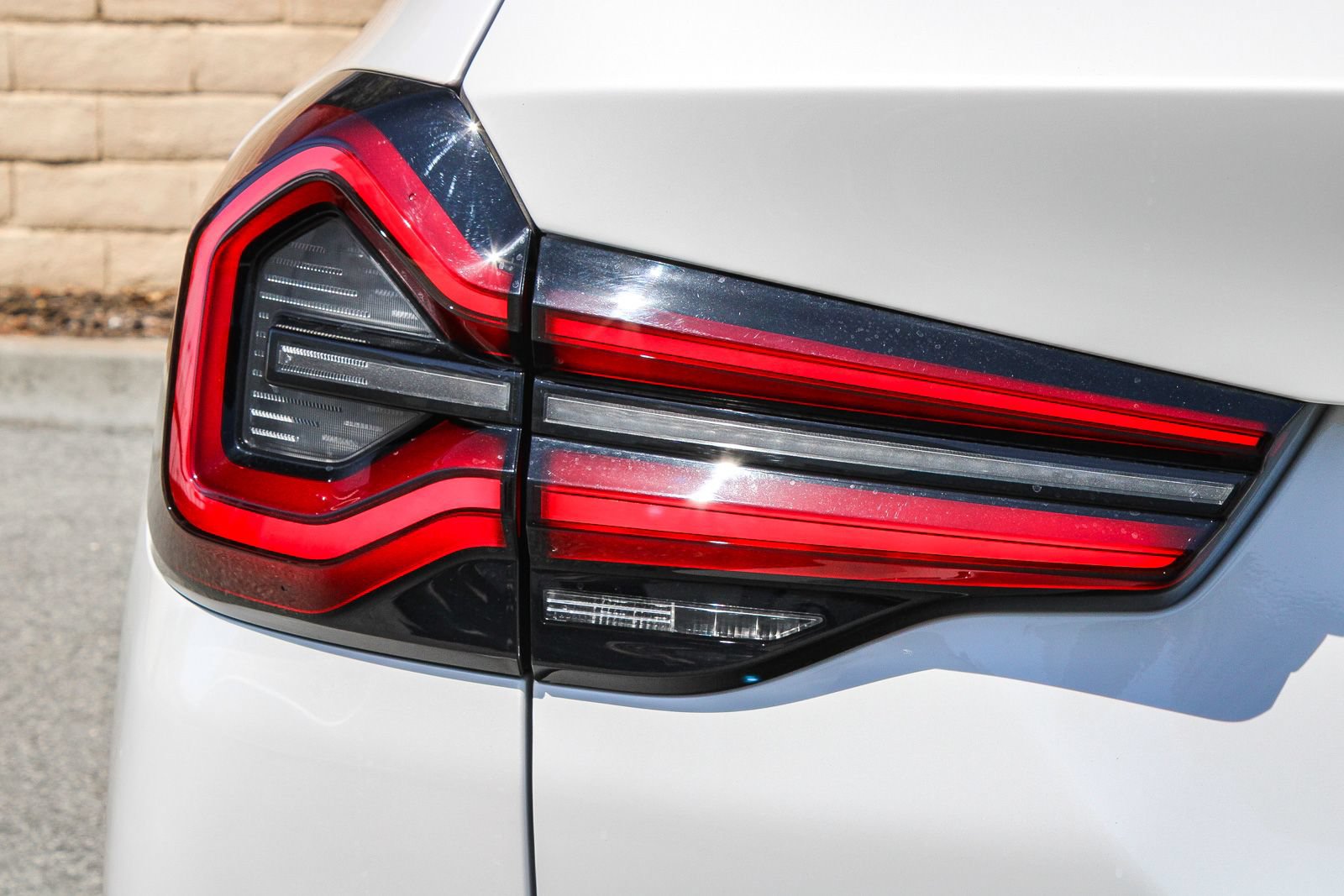 Used 2024 BMW X3 xDrive30i w/ Premium Package AWD/4WD image 9