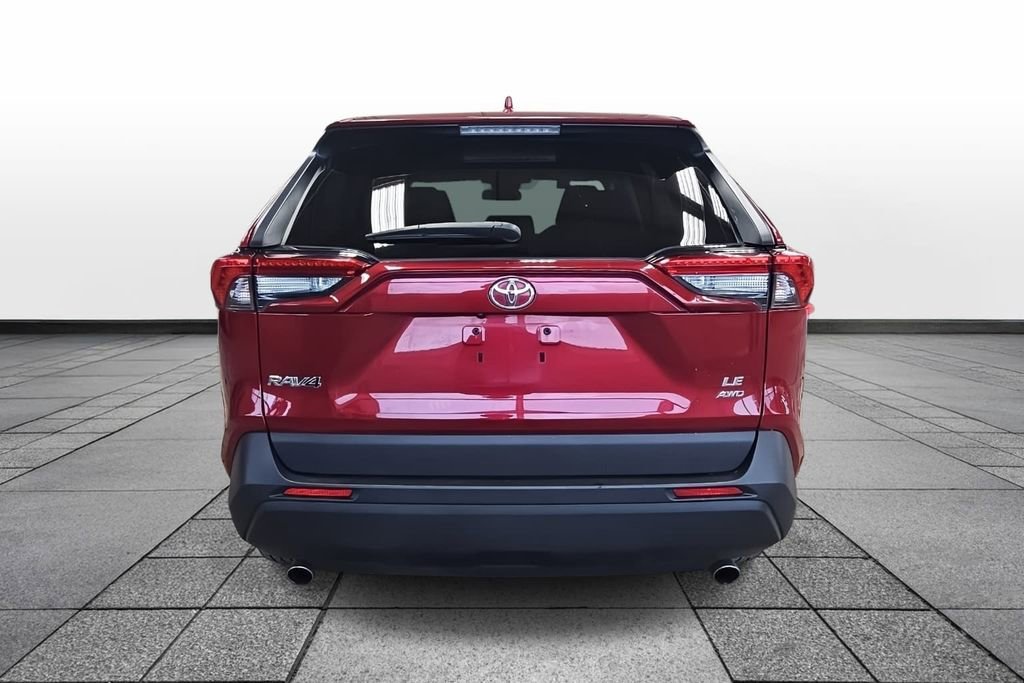 Used 2024 Toyota RAV4 LE AWD/4WD image 6
