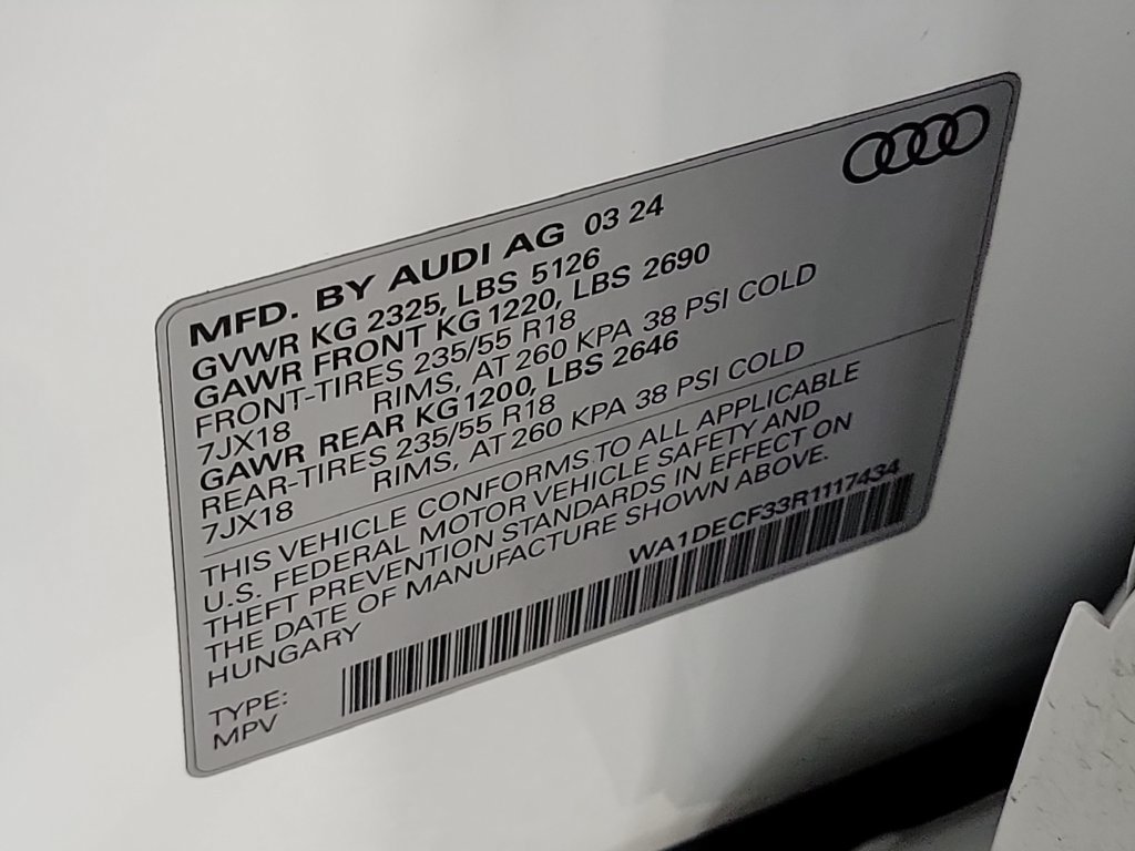 Used 2024 Audi Q3 2.0T Premium w/ Convenience Package AWD/4WD image 32