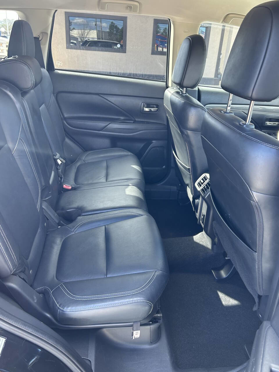 Used 2020 Mitsubishi Outlander SEL image 18