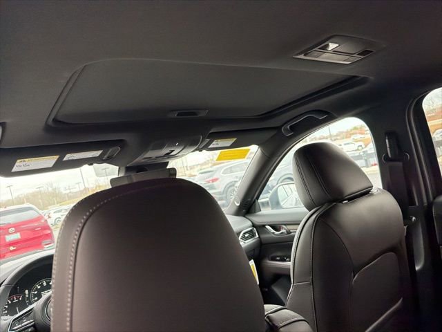 New 2025 MAZDA CX-5 Signature image 8