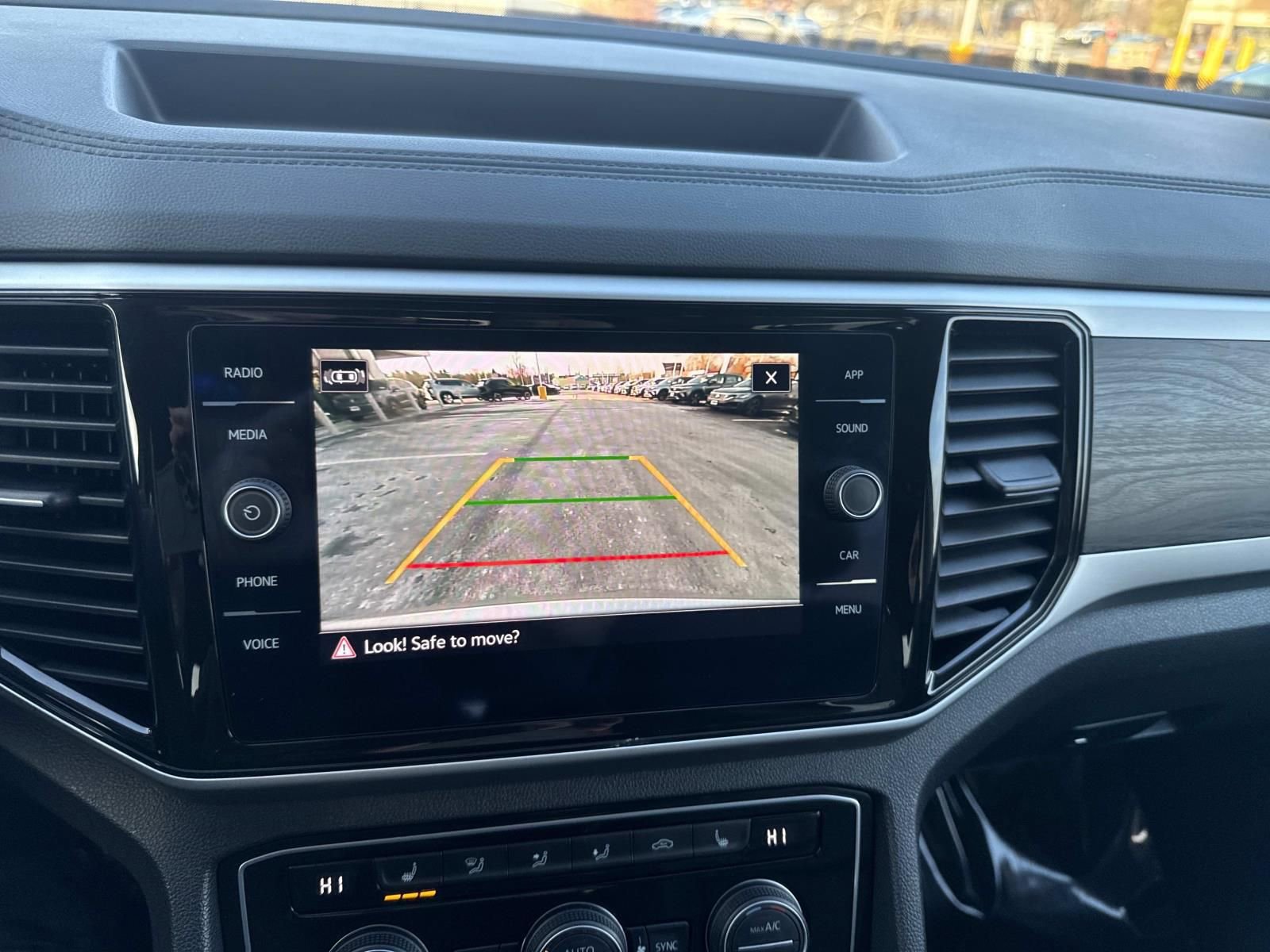 Certified 2022 Volkswagen Atlas SE image 27