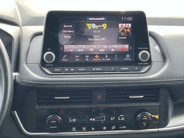 Used 2024 Nissan Rogue SV AWD/4WD image 16