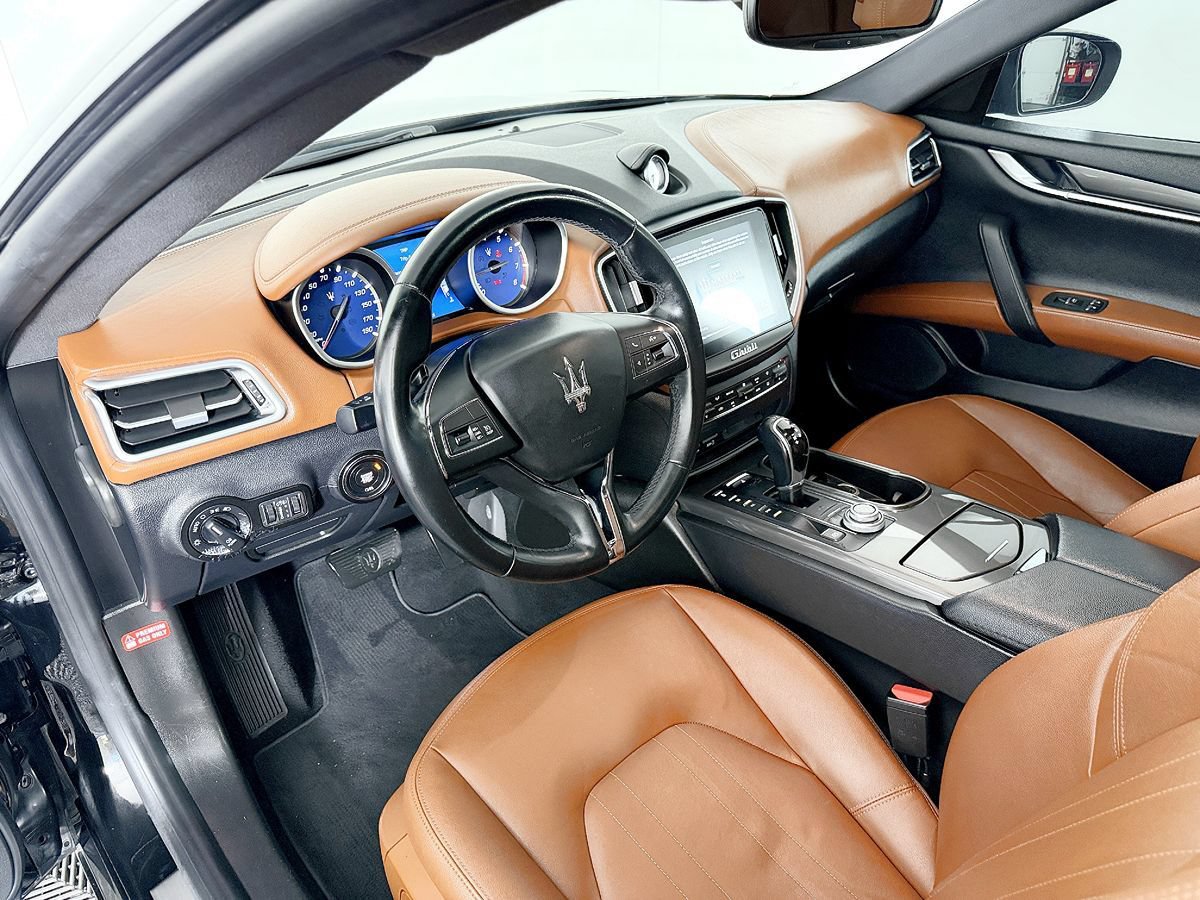 Used 2018 Maserati Ghibli RWD image 32