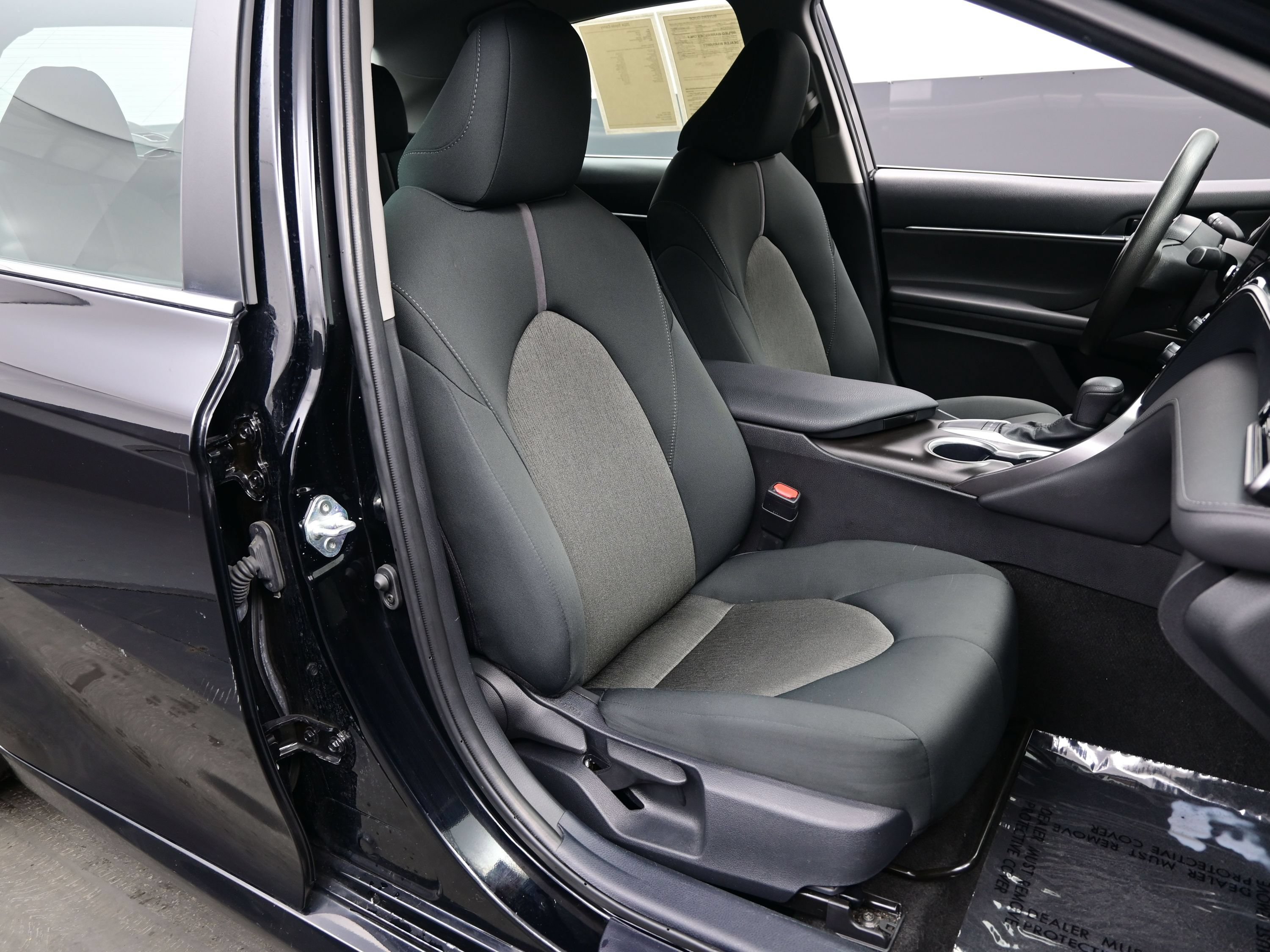 Used 2024 Toyota Camry LE FWD image 14
