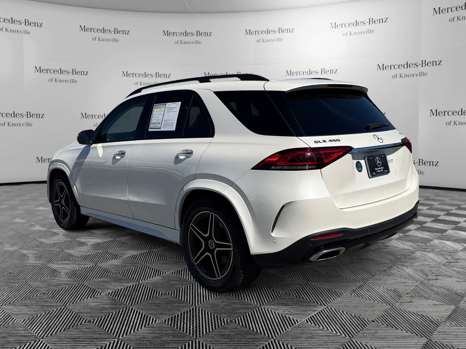 Used 2020 Mercedes-Benz GLE 450 4MATIC image 3