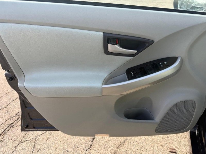 Used 2010 Toyota Prius One image 19