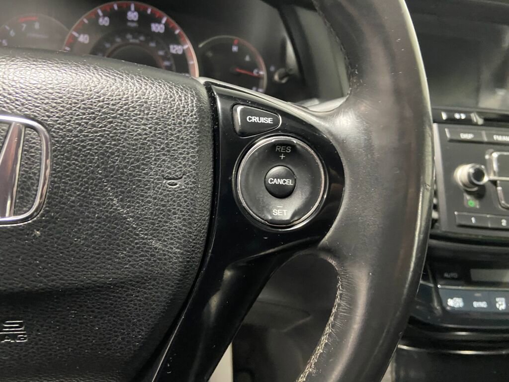 Used 2017 Honda Accord Sport image 13