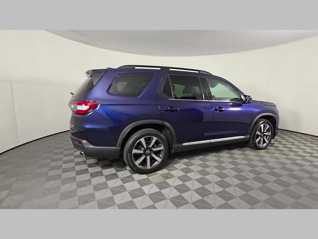 Used 2025 Honda Pilot Touring image 38