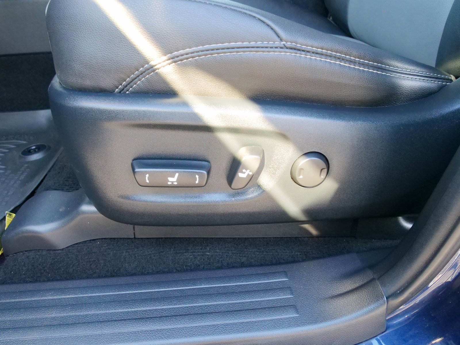 Used 2023 Toyota 4Runner SR5 Premium image 15