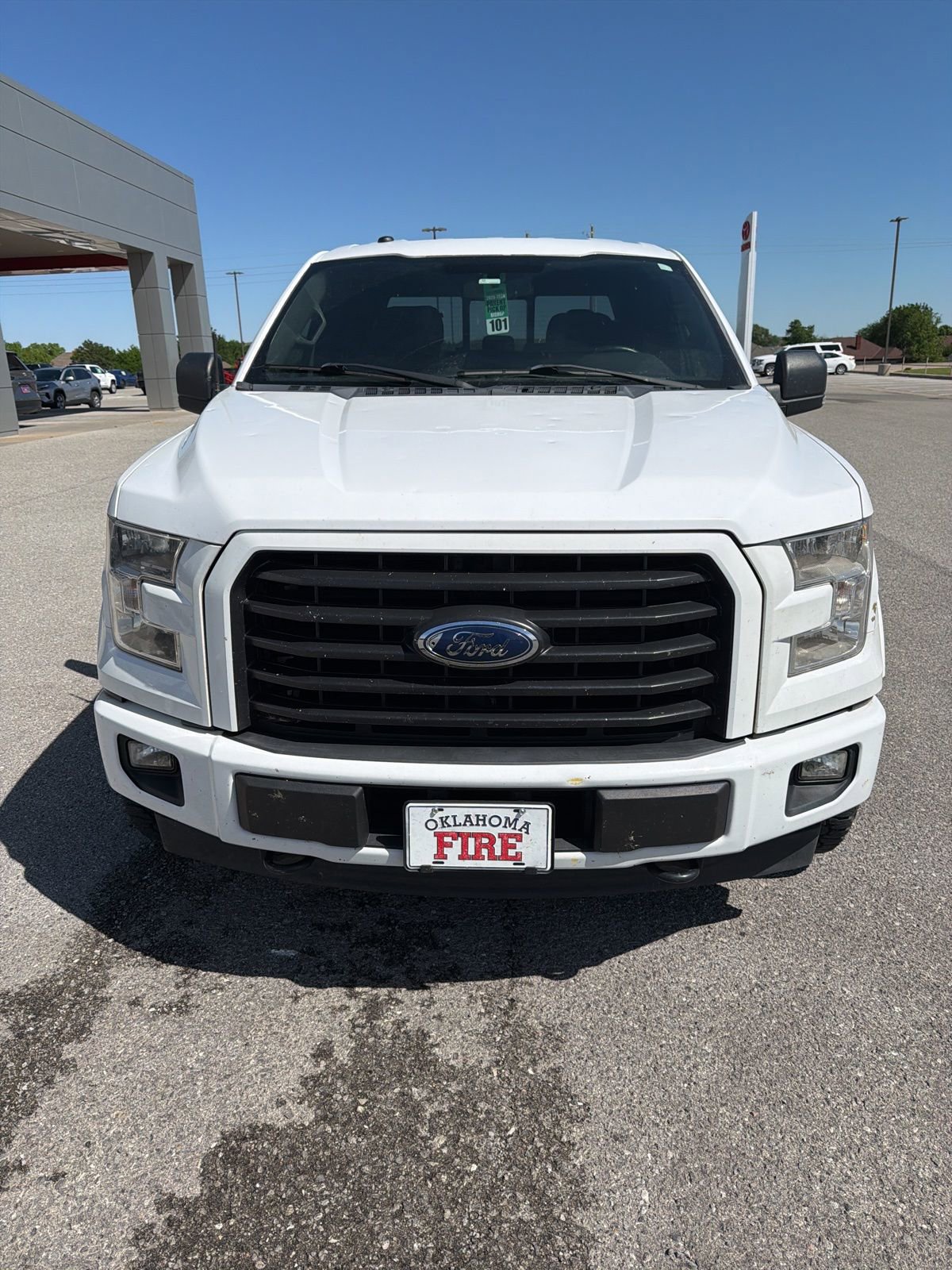 Used 2017 Ford F150 XLT w/ Equipment Group 302A Luxury AWD/4WD image 2